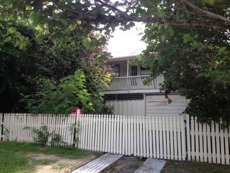 25 Woodville Street, Wandal QLD 4700
